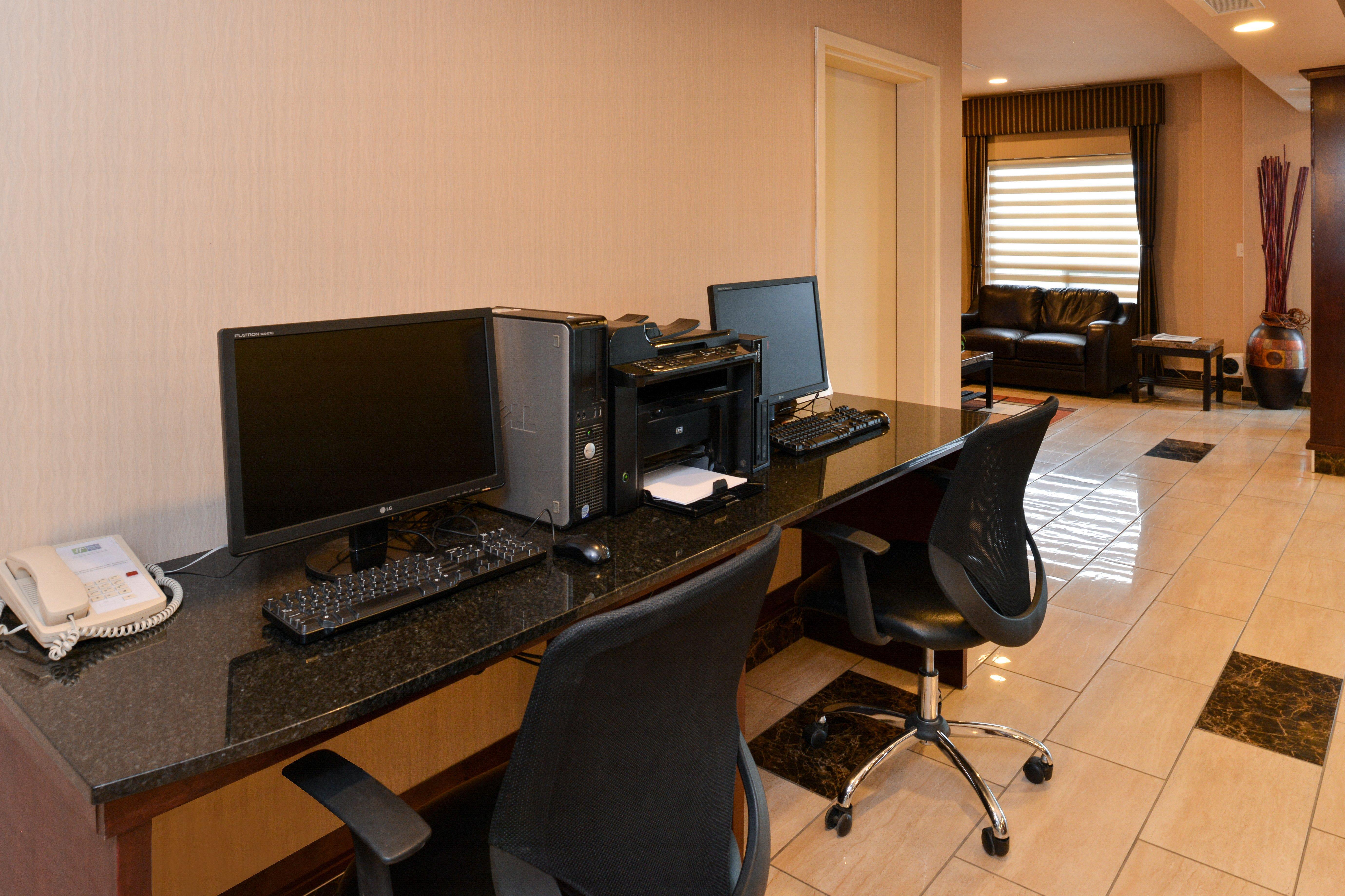 Holiday Inn Express Edmonton North By Ihg Exterior foto