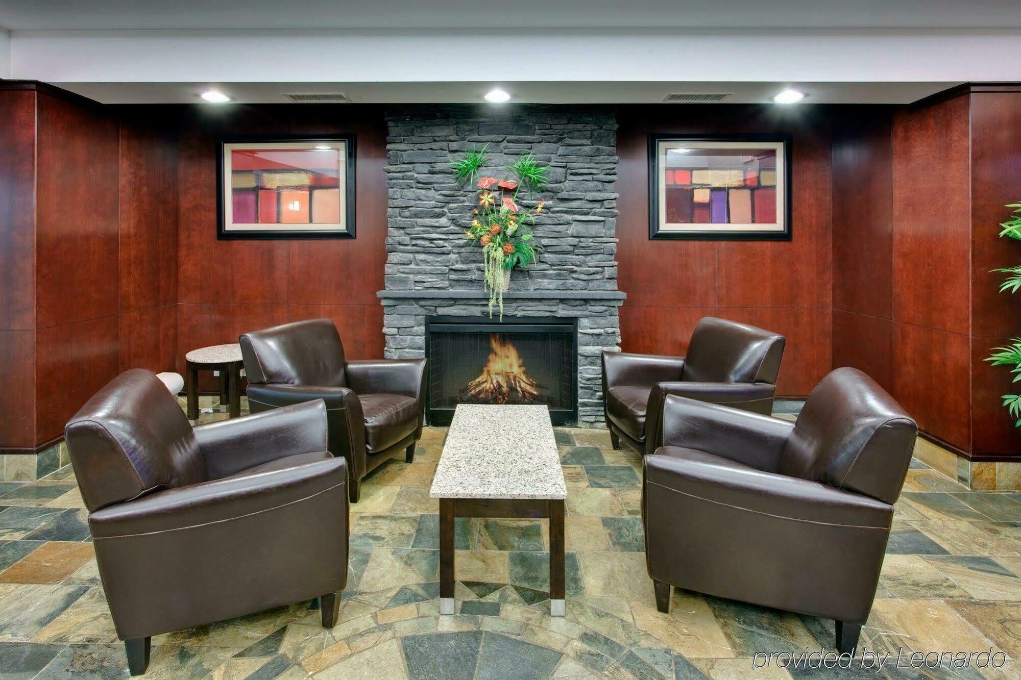 Holiday Inn Express Edmonton North By Ihg Exterior foto